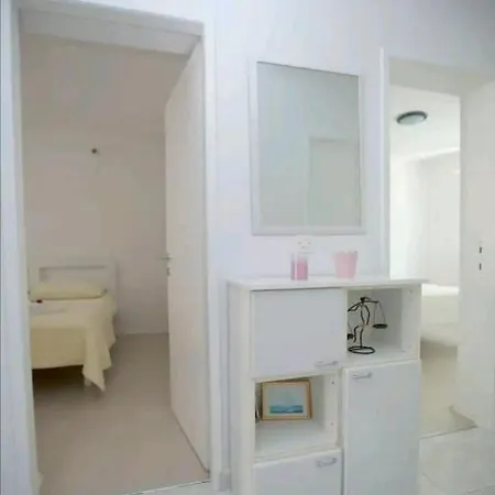 Apartman Luka * Rogoznica (Sibenik-Knin)